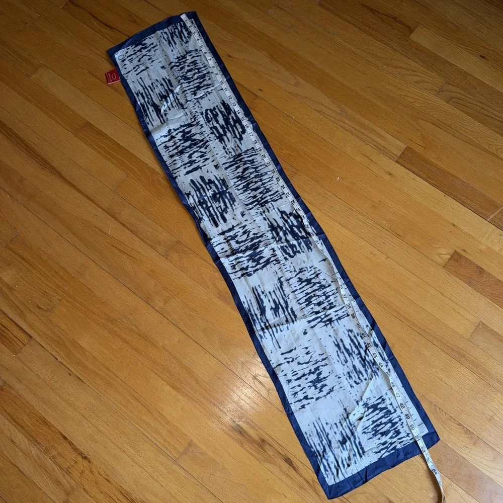 Oscar‎ De La Renta Scarf Navy Blue 100% Silk Rectangle Oblong Geometric Print